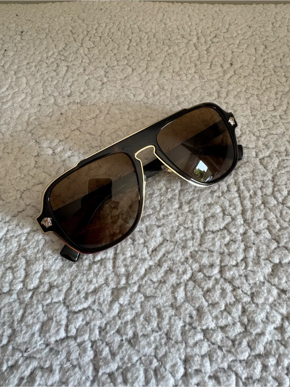 NWOT Versace 2199 Flat Top Aviator Polarized Sunglasses